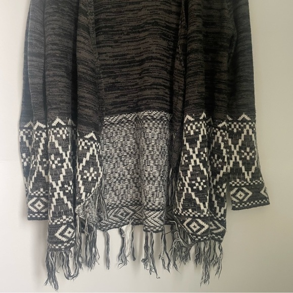 large HARLOW long sleeve open cardigan wool blend tassel poncho style - Picture 7 of 7